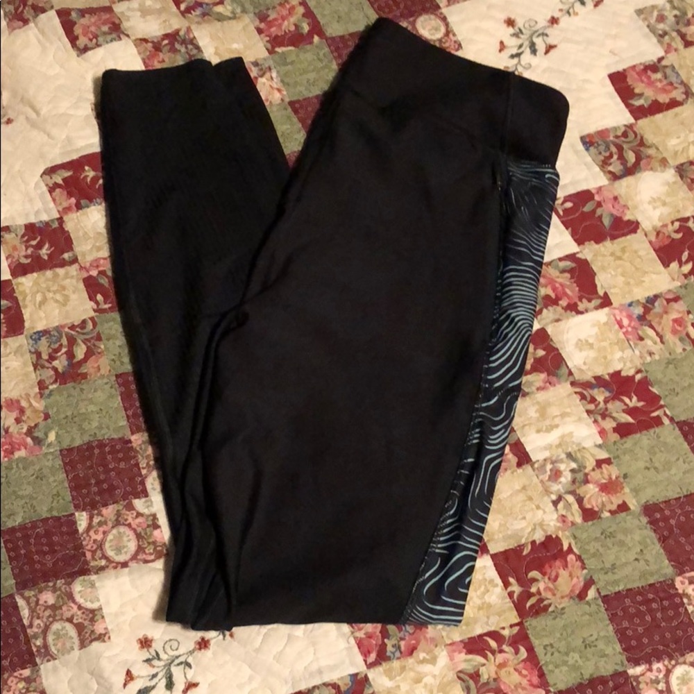 NWOT under armour workout pants!
